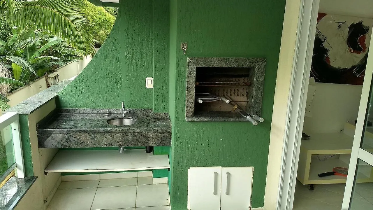 Apto 02 quartos Praia da Conceição Bombinhas SC Brasil